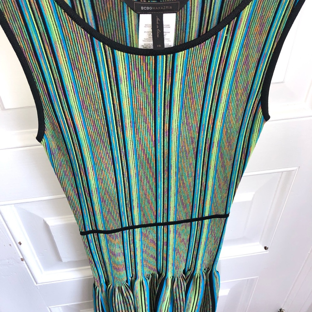 Dress - Picture 5 of 7